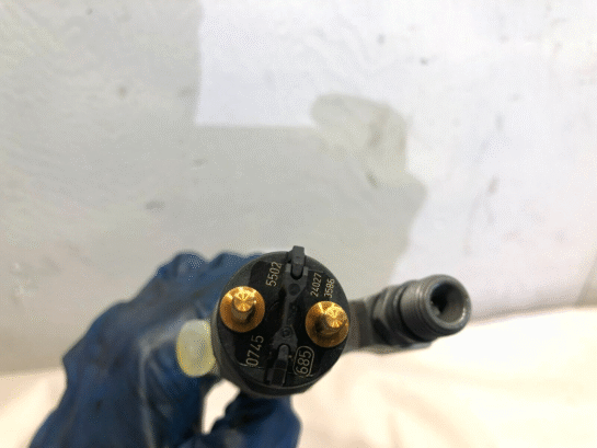 Bosch 2001-04½ DURAMAX Chevy LB7 6.6L Fuel Injector 97208074 OEM 0986435502 - 250.8$ Picture 1 of 5 Picture 2 of 5