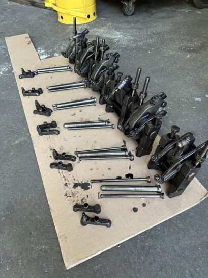 1998 Caterpillar 3176 Complete Rocker Arm Assembly 6I1620, 6I1624, 6I1618 OEM - 1350$ Picture 1 of 8 Picture 2 of 8