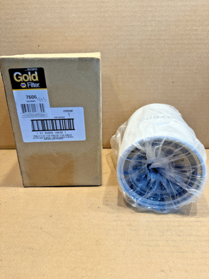 NAPA Gold Industrial Spin on Oil Filter 7606 557606 - 80$ Picture 1 of 2 Picture 2 of 2