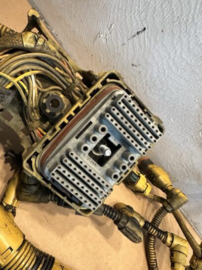 FOR PARTS 2019 Caterpillar Wheel Loader CAT 4.4 Acert Engine Wiring Harness OEM - 350$ Picture 1 of 5 Picture 2 of 5 Picture 3 of 5 Picture 4 of 5 Picture 5 of 5