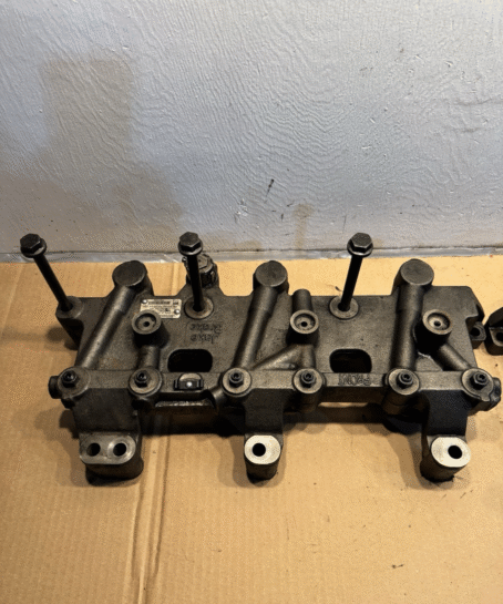 Set of DETROIT 60 SERIES 14.0L FRONT AND REAR ENGINE BRAKE MODEL 797 OEM 1031322 - 1600$ Picture 1 of 15