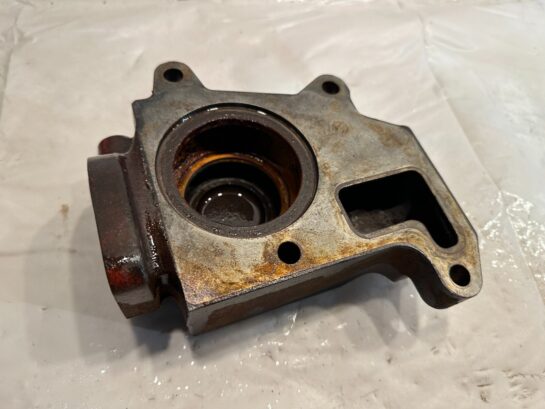 Cummins ISX15 Diesel Engine Upper Thermostat Housing 3682667 OEM - 70$ Picture 1 of 2 Picture 2 of 2