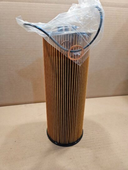 NEW NAPA GOLD OIL FILTER 7657 and 557657 - 44$ Picture 1 of 4 Picture 2 of 4 Picture 3 of 4