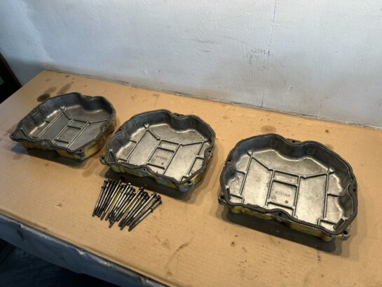 Set of 3 Caterpillar CAT 3176 CAT C10 Diesel Engine Valve Covers 9Y4580 OEM - 325$ Picture 1 of 4 Picture 2 of 4 Picture 3 of 4