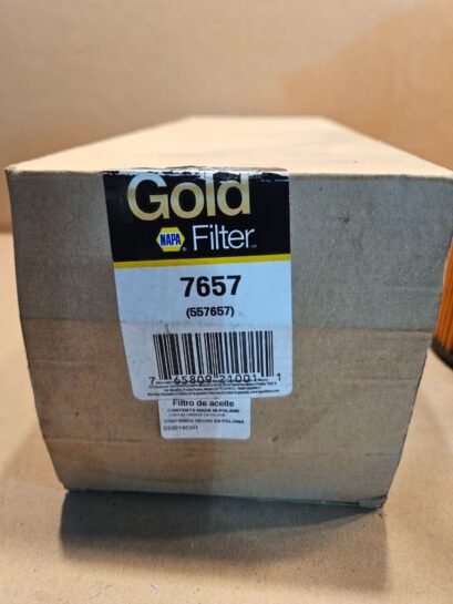 NEW NAPA GOLD OIL FILTER 7657 and 557657 - 44$ Picture 1 of 4 Picture 2 of 4 Picture 3 of 4 Picture 4 of 4