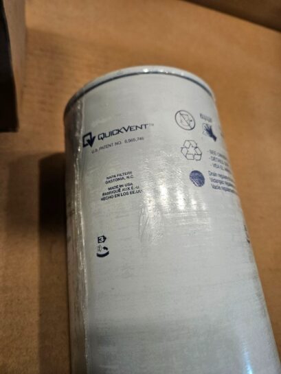 New NAPA Gold 3645 Spin on Fuel Filter 33645 - 35$ Picture 1 of 3