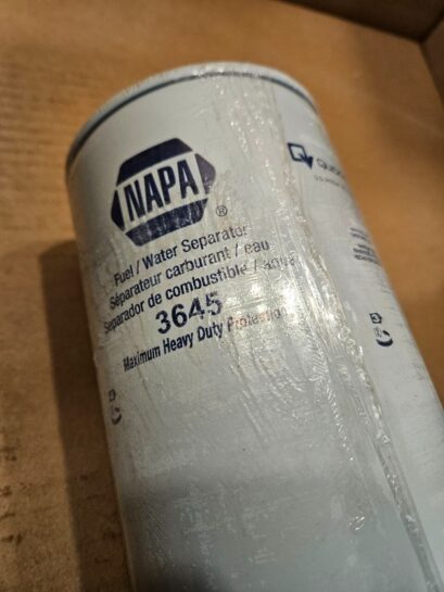 New NAPA Gold 3645 Spin on Fuel Filter 33645 - 35$ Picture 1 of 3 Picture 2 of 3