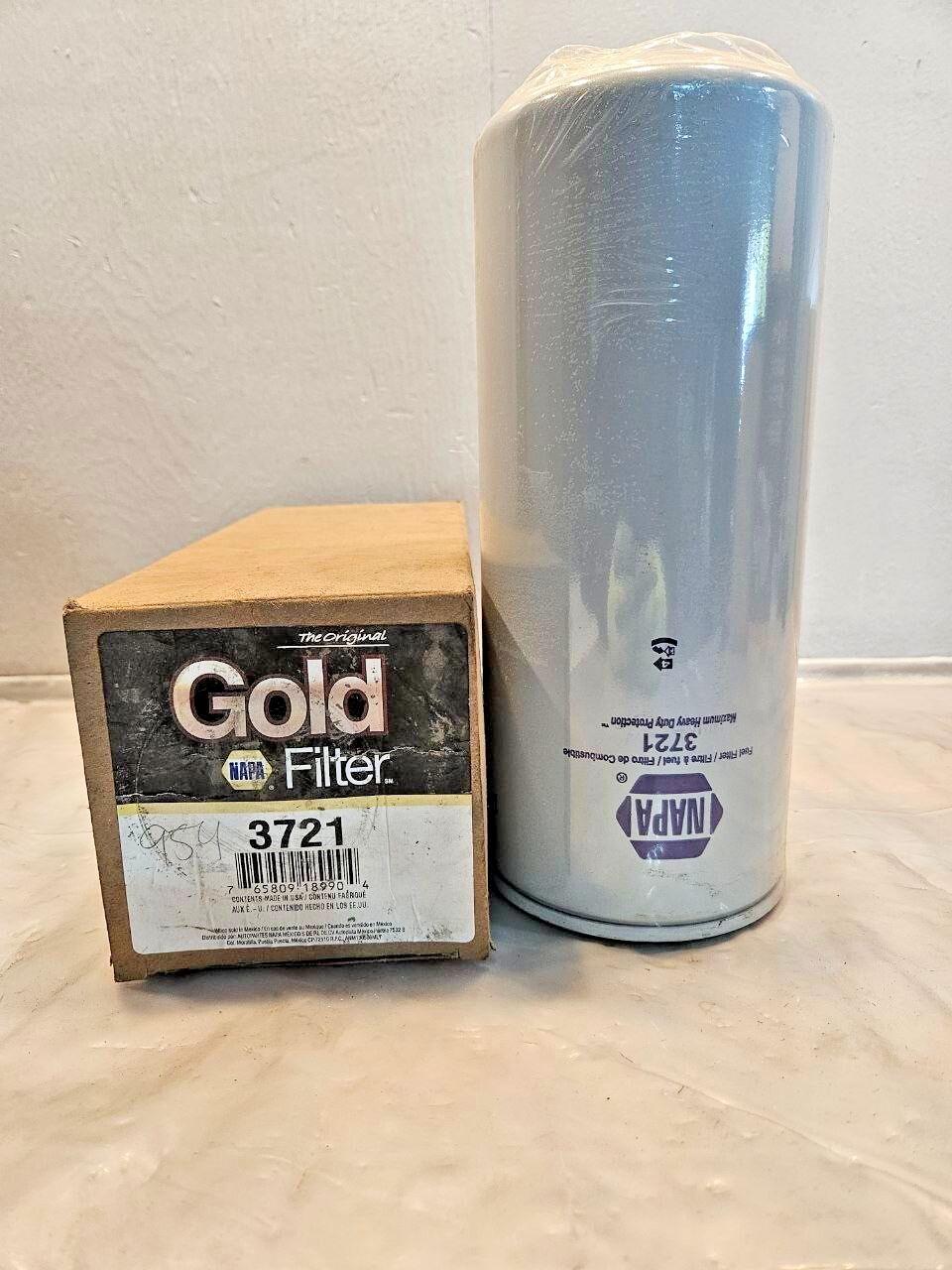 New Napa Gold 3721 Spin on Fuel Filter Baldwin Volvo Mack Donaldson ...