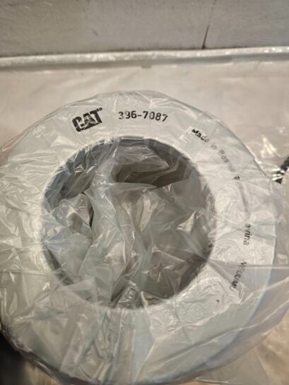 NEW Caterpillar Cabin air Filter 396-7087 CAT 3967087 OEM - 40$ Picture 1 of 3 Picture 2 of 3 Picture 3 of 3