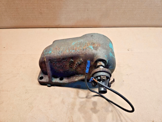 Detroit Diesel 8V92 Engine Oil Filter Housing-spin on 8920506 OEM - 290$ Picture 1 of 3 Picture 2 of 3