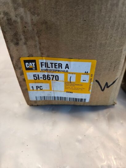 New Caterpillar 5I-8670 Spin On Hydraulic Oil Filter CAT OEM - 55$ Picture 1 of 4