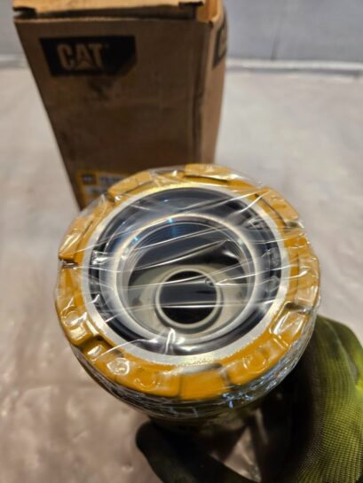 New Caterpillar 5I-8670 Spin On Hydraulic Oil Filter CAT OEM - 55$ Picture 1 of 4 Picture 2 of 4 Picture 3 of 4