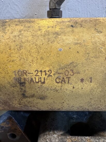 CAT C15 Caterpillar Diesel Engine Oil cooler and Filter Housing 10R-2112 OEM - 565$ Picture 1 of 5