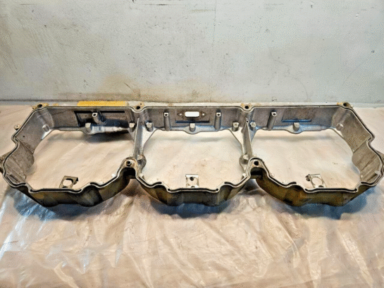 2003 Cat C12 Diesel Engine Rocker arm Housing 102-5842 OEM - 350$ Picture 1 of 3 Picture 2 of 3 Picture 3 of 3