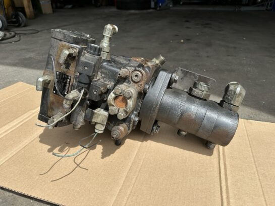 Rexroth Axial Piston Variable Hydraulic Pump | R902055056 OEM 40266308 - 3950$ Picture 1 of 6 Picture 2 of 6 Picture 3 of 6 Picture 4 of 6 Picture 5 of 6