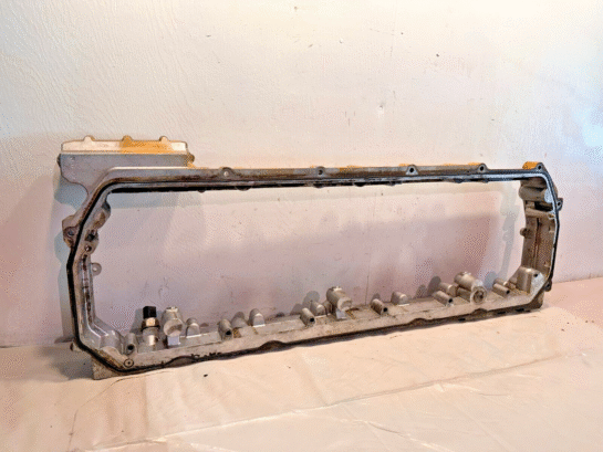 CATERPILLAR CAT C13 RISER TOP JAKE BRAKE SPACER ROCKER HOUSING 238-6710 OEM - 400$ Picture 1 of 4 Picture 2 of 4 Picture 3 of 4 Picture 4 of 4