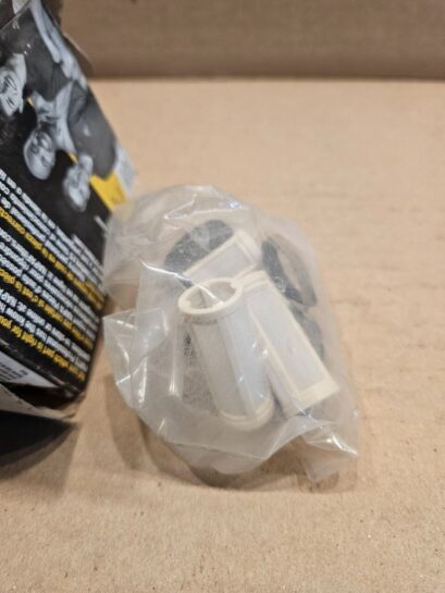 New Napa Gold Fuel Filter kit 3983 - 35$ Picture 1 of 2