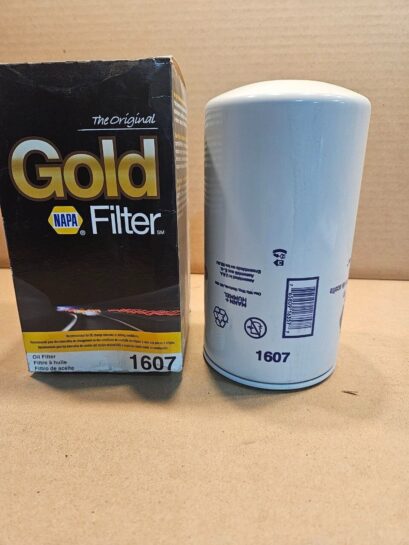 NEW NAPA GOLD SPIN ON OIL FILTER 1607 - 18$ Picture 1 of 3 Picture 2 of 3 Picture 3 of 3