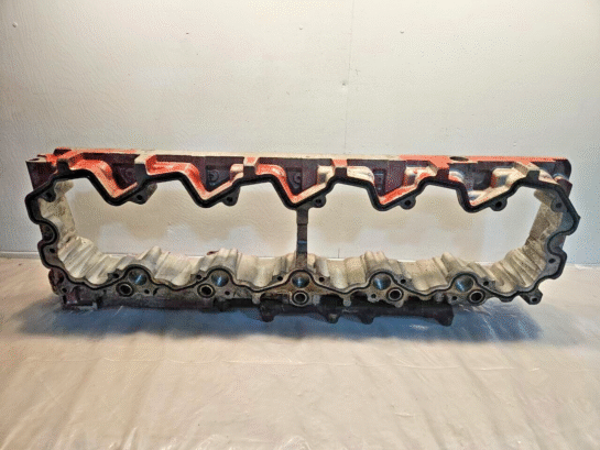 2012 Cummins ISX12 ISX 11.9 Diesel Engine Rocker Arm Housing 2897183 OEM 2894676 - 495$ Picture 1 of 7