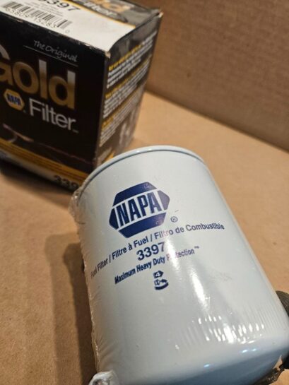 NEW NAPA GOLD SPIN ON FUEL FILTER 3397 - 18$ Picture 1 of 3