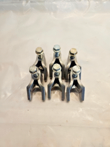 Set of 6 Paccar MX13 fuel injectors hold down clamps 1791123 OEM