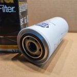 NEW NAPA GOLD SPIN ON OIL FILTER 1797 MAXIMUM HEAVY DUTY PROTECTION - 22$ Picture 1 of 2 Picture 2 of 2 Picture 1 of 2