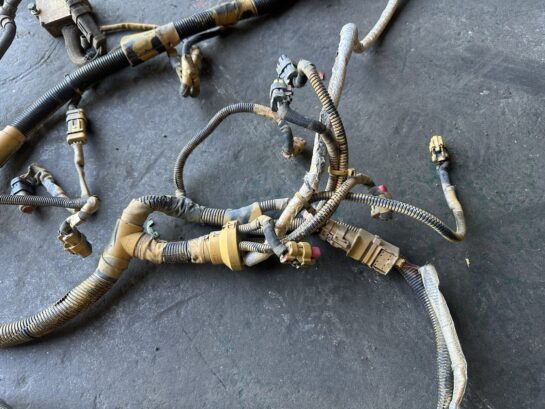 2008 C15 Acert 475HP Caterpillar Diesel Engine Complete Wiring Harness OEM - 945$ Picture 1 of 7 Picture 2 of 7 Picture 3 of 7 Picture 4 of 7 Picture 5 of 7