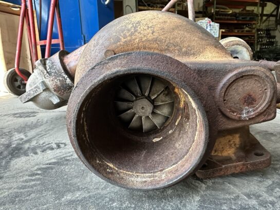 Caterpillar CAT 3406E C15 Turbocharger Assembly 108-1051 OEM - 1950$ Picture 1 of 4 Picture 2 of 4 Picture 3 of 4 Picture 4 of 4