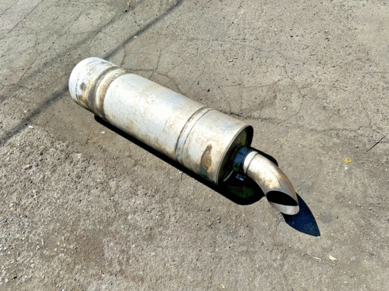 2004 Freightliner M2 106 Muffler For Caterpillar C7 OEM 214-4855 - 400$ Picture 1 of 4