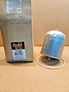 New NAPA Gold Oil Filter 7140