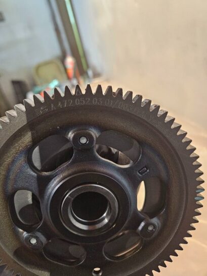 2017 Detroit Diesel DD15 Engine Intake Camshaft 14720501501 OEM - 800$ Picture 1 of 6 Picture 2 of 6 Picture 3 of 6