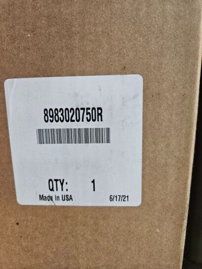 New John Deere 8983020750R Engine Oil Filter Element Cross p/n 8983758600 OEM - 65$ Picture 1 of 3 Picture 2 of 3