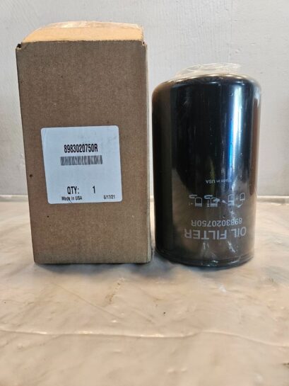 New John Deere 8983020750R Engine Oil Filter Element Cross p/n 8983758600 OEM - 65$ Picture 1 of 3 Picture 2 of 3 Picture 3 of 3