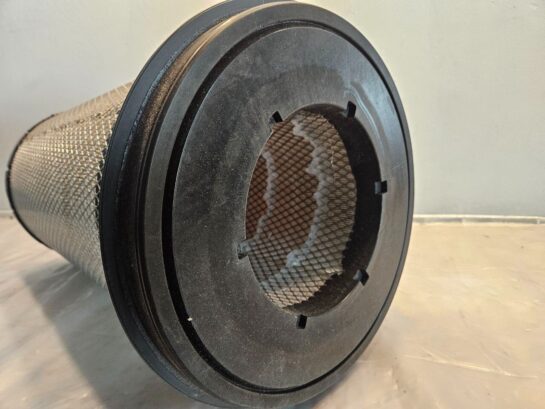 New HITACHI 4700940 OUTER AIR FILTER - 85$ Picture 1 of 3