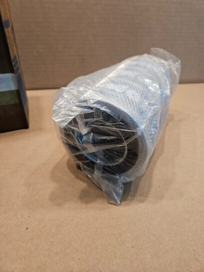 NEW KOMATSU Hydraulic Filter 4236045461 OEM 423-60-45461 - 165$ Picture 1 of 4 Picture 2 of 4 Picture 3 of 4