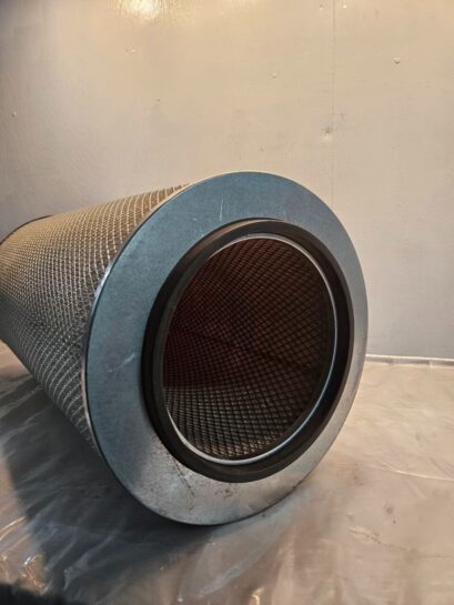 New Donaldson Air Filter P127308 - 135$ Picture 1 of 5