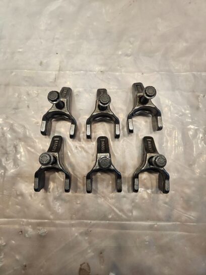Set of 6 Detroit DD15 Engine Injector Hold Down Clamp w/ Bolt A47206 - 140$ Picture 1 of 3