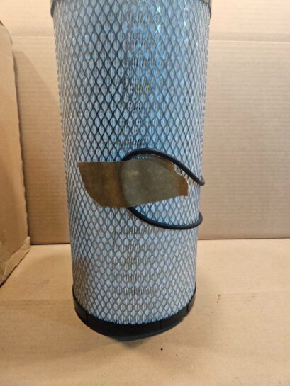 New KOMATSU AIR FILTER KIT 600-185-2510 OEM 600-185-2500 - 125$ Picture 1 of 4 Picture 2 of 4 Picture 3 of 4