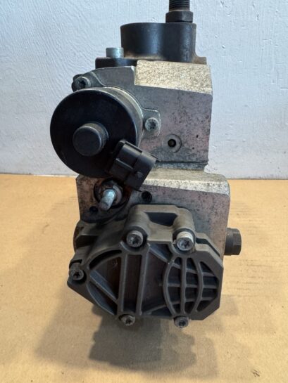 Bosch Detroit Diesel Fuel Injection Pump DD13 0 445 020 190-D OEM A4720901550 - 900$ Picture 1 of 8 Picture 2 of 8 Picture 3 of 8 Picture 4 of 8 Picture 5 of 8 Picture 6 of 8 Picture 7 of 8