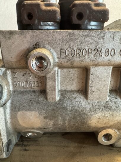 Bosch Detroit Diesel DD13 Fuel Injection Pump 0 445 020 238 OEM A4720901550 - 1000$ Picture 1 of 7 Picture 2 of 7 Picture 3 of 7 Picture 4 of 7