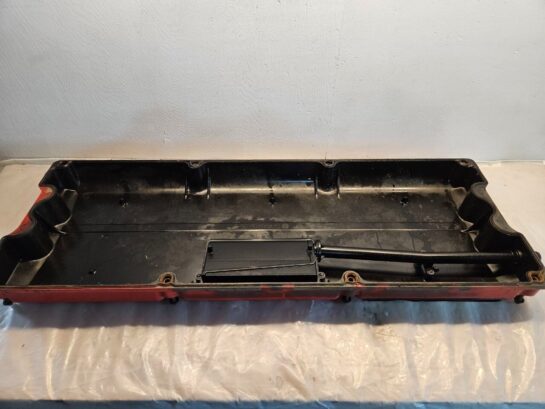 2012 Cummins ISX15 Diesel Engine Valve Cover 3687069 OEM - 210$ Picture 1 of 4 Picture 2 of 4