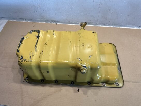 2019 Caterpillar CAT C4.4 Perkins 4 Cyl Diesel Engine Oil Pan 214-3281 OEM - 290$ Picture 1 of 6
