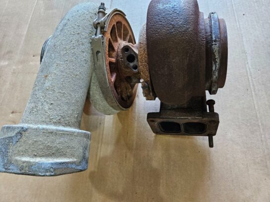 C15 CAT 3406B Diesel Engine Turbocharger 0R-6955 OEM - 750$ Picture 1 of 4