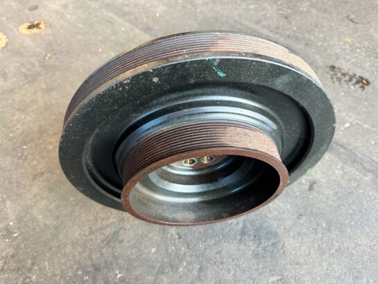 Detroit Diesel DD15 Engine Harmonic Balancer A4720350300 OEM - 310$ Picture 1 of 4 Picture 2 of 4 Picture 3 of 4 Picture 4 of 4