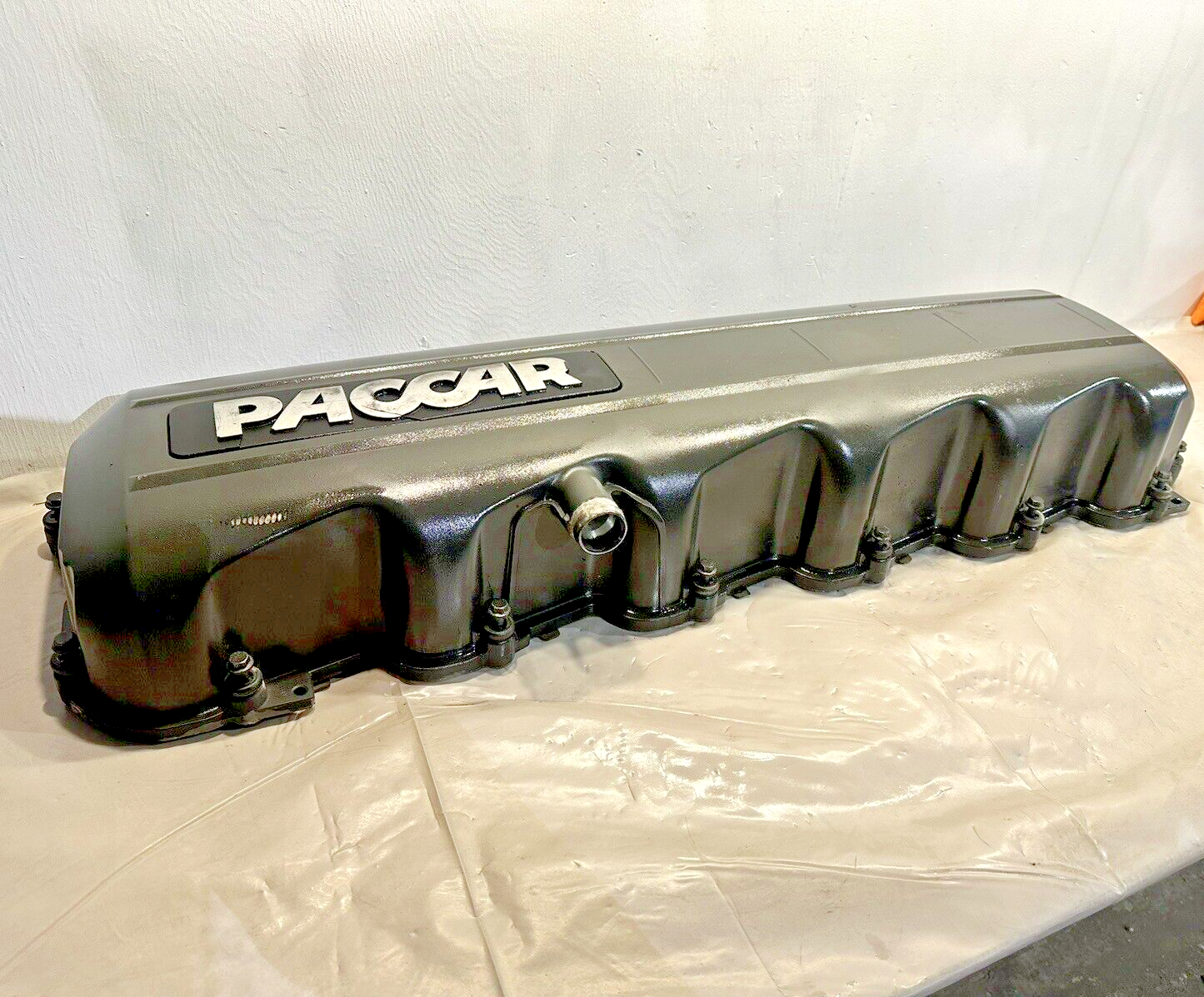 2015 2016 PACCAR MX-13 Valve Cover Diesel Engine 1885471 OEM - ABC ...