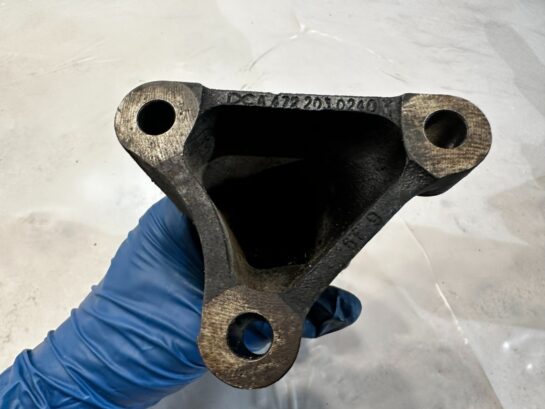 DETROIT DIESEL DD15 RADIATOR MOUNTING SUPPORT BRACKET A4722030240 OEM - 40$ Picture 1 of 4 Picture 2 of 4 Picture 3 of 4 Picture 4 of 4