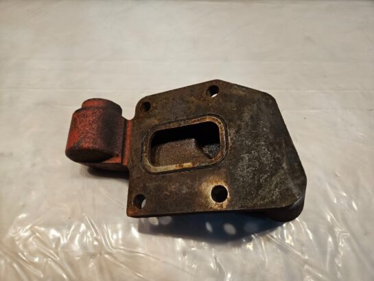 2009 Cummins ISX 400ST Diesel engine Cylinder Head Water Manifold 3686246 OEM - 75$ Picture 1 of 4 Picture 2 of 4 Picture 3 of 4 Picture 4 of 4