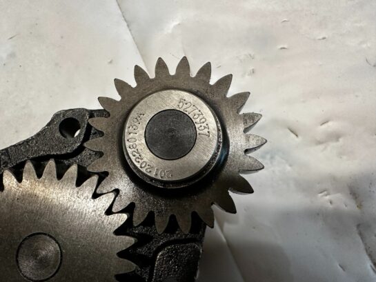 Cummins QSB ISB 4.5L Diesel Engine Oil Lub Pump 5313086 5273937 3974781 OEM - 85$ Picture 1 of 3 Picture 2 of 3