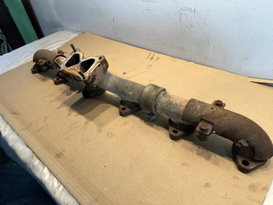 2008 CAT C15 Diesel Engine Exhaust Manifold Complete assembly 231-3462 OEM - 530$ Picture 1 of 4 Picture 2 of 4
