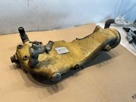 CAT C15 Dual Turbo Diesel Engine Oil Cooler Bonnet 223-4746 OEM - 435$ Picture 1 of 5 Picture 2 of 5